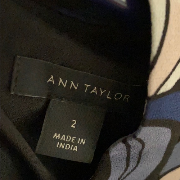 Dress - Picture 7 of 7